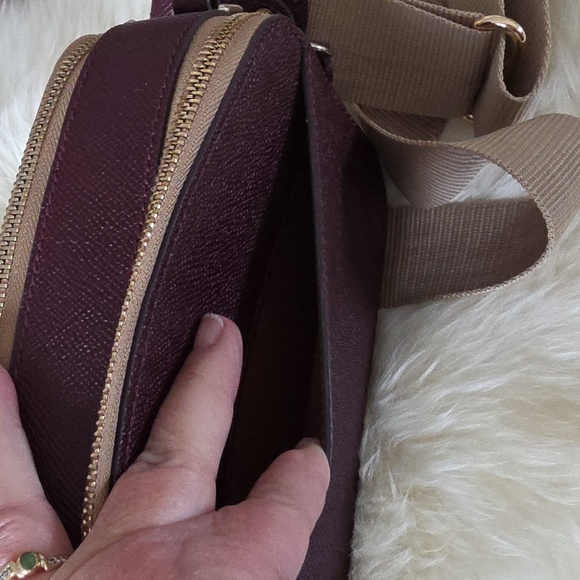 Gorgeous Dooney & Bourke Alpine Ambler 20 Grape Crossbody Bag 💜🎁 - Picture 6 of 16